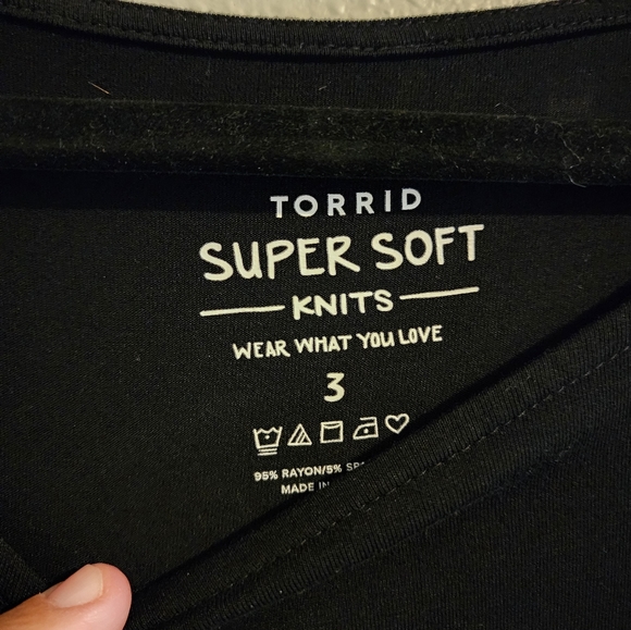 Torrid Top - Picture 3 of 4